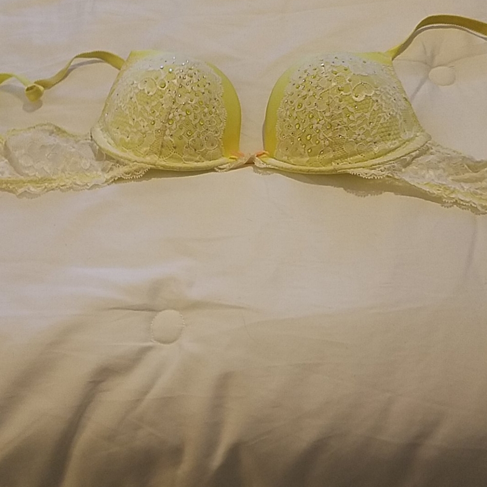 Victoria secret bra